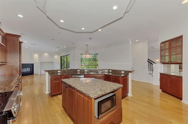 5684 EASTWIND DRIVE, Sarasota, FL 34233