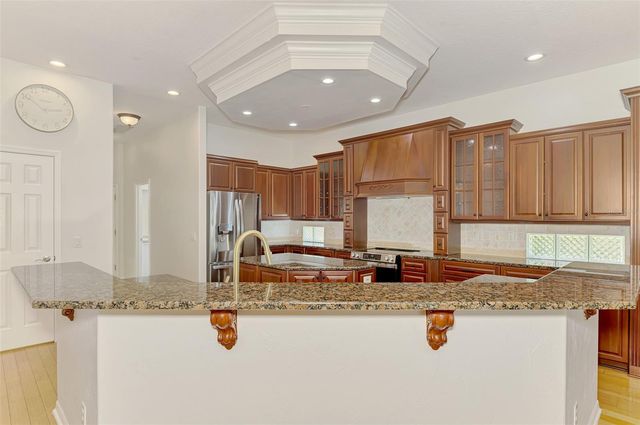 5684 EASTWIND DRIVE, Sarasota, FL 34233
