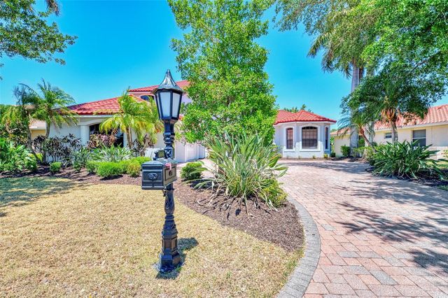 5684 EASTWIND DRIVE, Sarasota, FL 34233