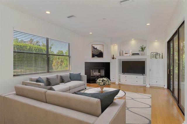 5684 EASTWIND DRIVE, Sarasota, FL 34233
