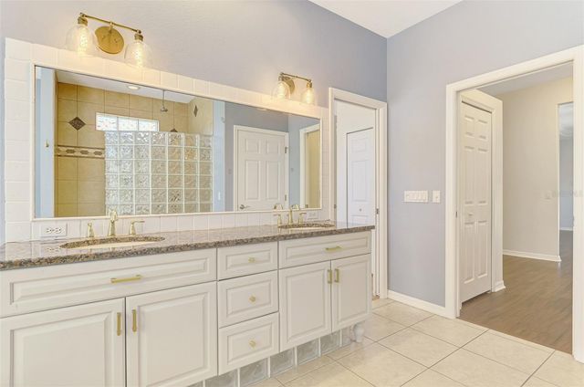5684 EASTWIND DRIVE, Sarasota, FL 34233