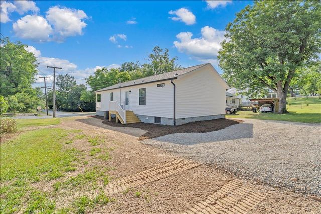 20 Spring ST, Rocky Mount, VA 24151