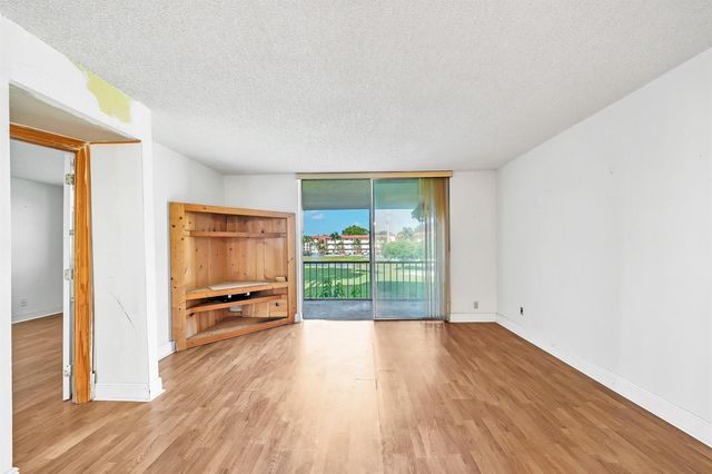 8980 S HOLLYBROOK Boulevard 204, Pembroke Pines, FL 33025