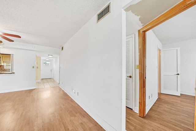 8980 S HOLLYBROOK Boulevard 204, Pembroke Pines, FL 33025