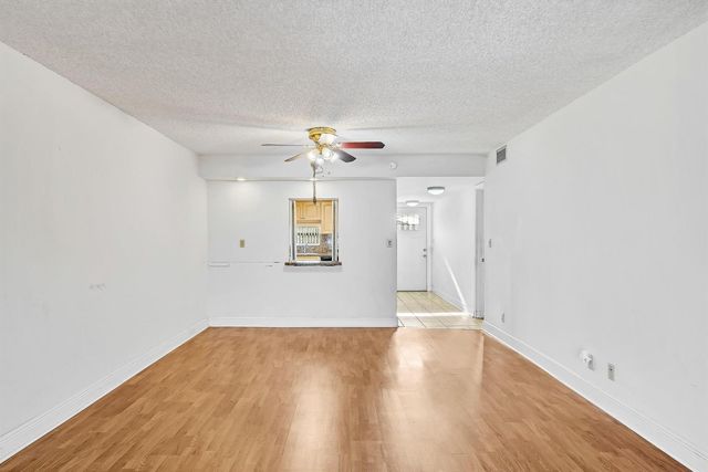 8980 S HOLLYBROOK Boulevard 204, Pembroke Pines, FL 33025