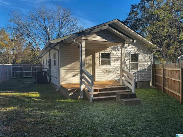 2516 15TH STREET N, Hueytown, AL 35023