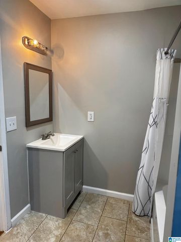 2516 15TH STREET N, Hueytown, AL 35023