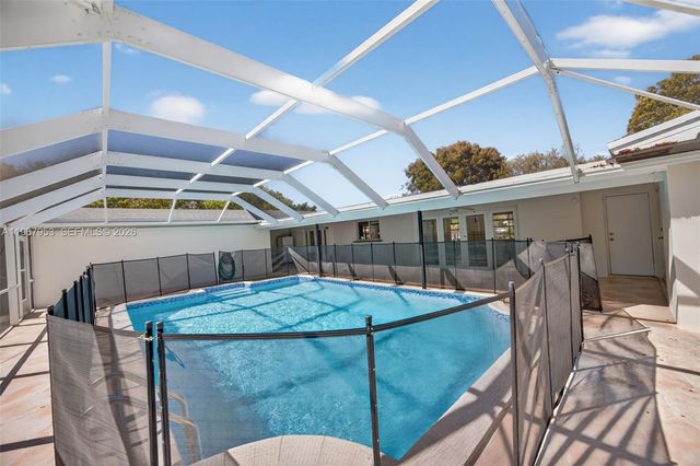 7280 SW 128th St -, Pinecrest, FL 33156