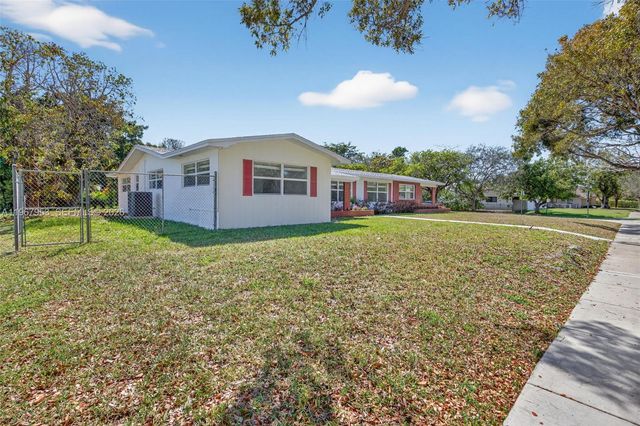 7280 SW 128th St -, Pinecrest, FL 33156