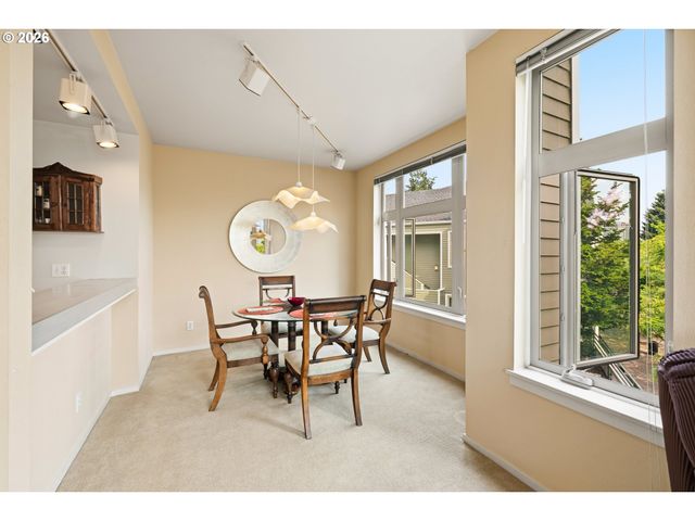 1630 S HARBOR Way 304, Portland, OR 97201