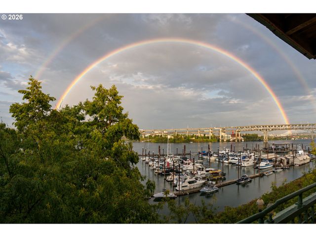 1630 S HARBOR Way 304, Portland, OR 97201