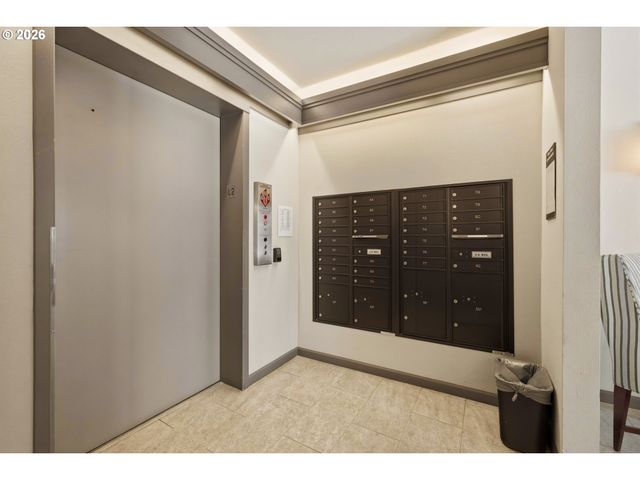 1630 S HARBOR Way 304, Portland, OR 97201
