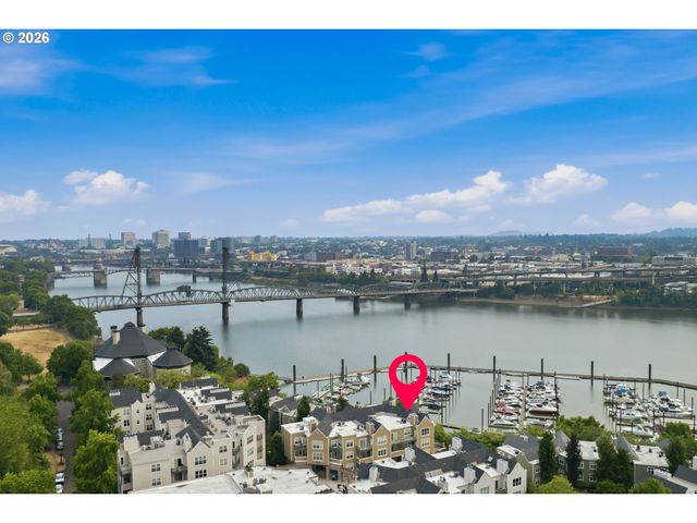1630 S HARBOR Way 304, Portland, OR 97201