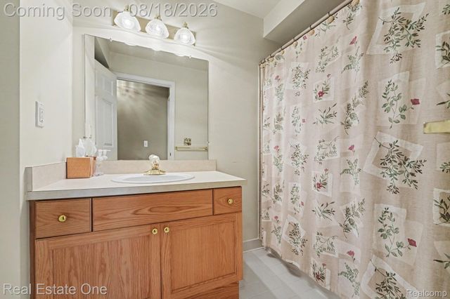4576 Berkshire Drive, Sterling Heights, MI 48314