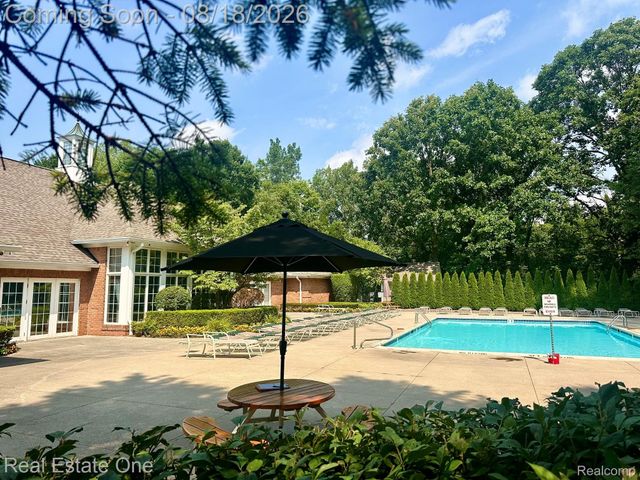 4576 Berkshire Drive, Sterling Heights, MI 48314