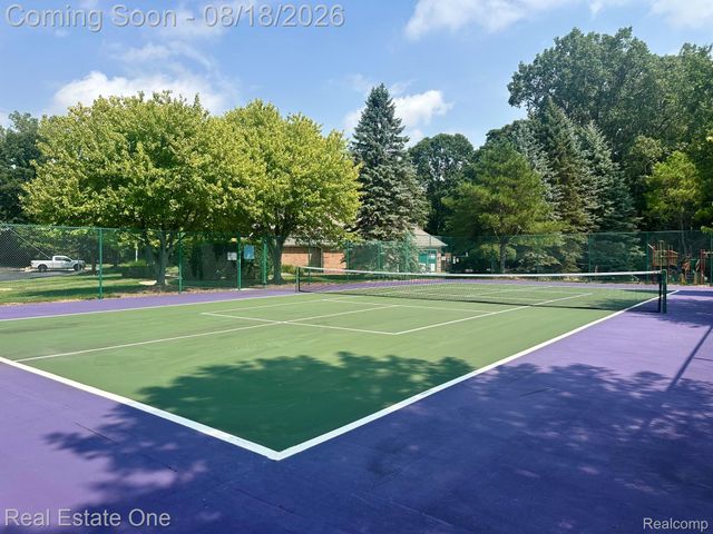 4576 Berkshire Drive, Sterling Heights, MI 48314