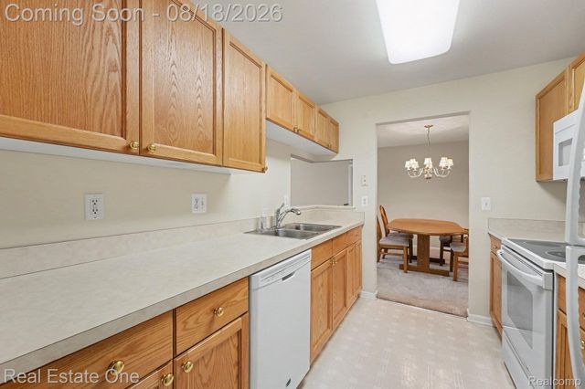 4576 Berkshire Drive, Sterling Heights, MI 48314
