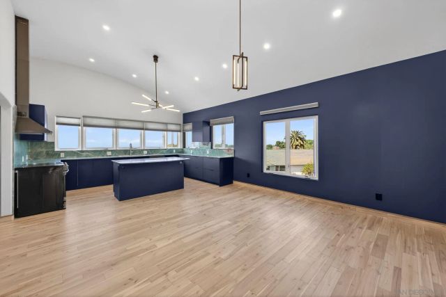 6706 Avenida Mañana St, La Jolla, CA 92037