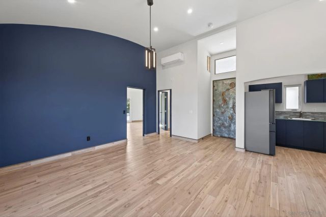 6706 Avenida Mañana St, La Jolla, CA 92037