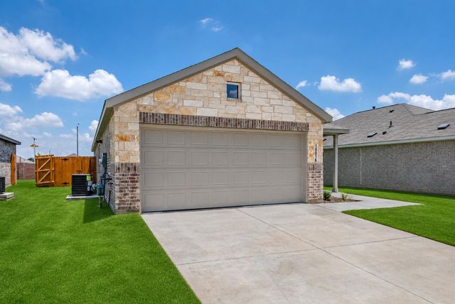 15016 Reyes Road, Fort Worth, TX 76052