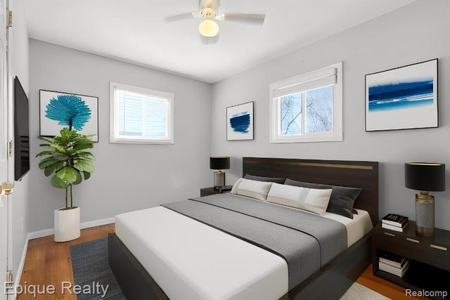 12801 Sterling Court, Oak Park, MI 48237