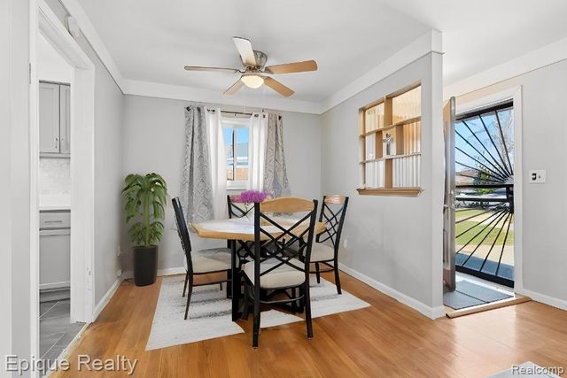 12801 Sterling Court, Oak Park, MI 48237