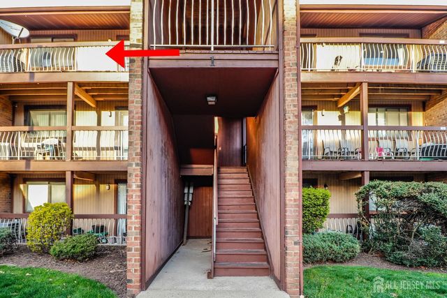 107 Edison Glen Terrace, Edison, NJ 08837