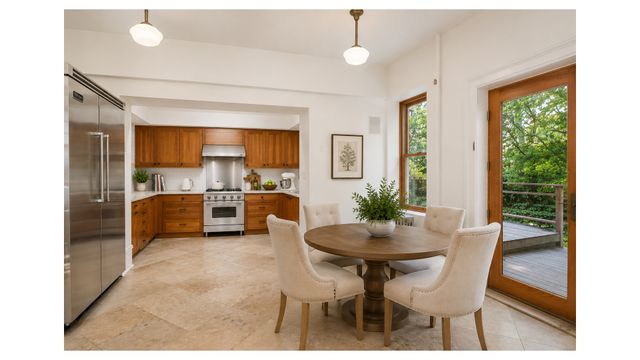 1094 PARK Place, New York City, NY 11213