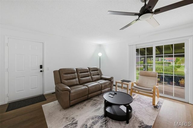 1018 Van Dyke Drive, Manchester, MO 63011