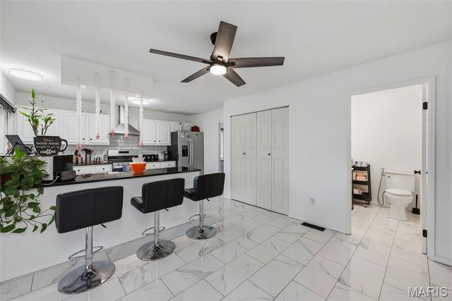 1018 Van Dyke Drive, Manchester, MO 63011