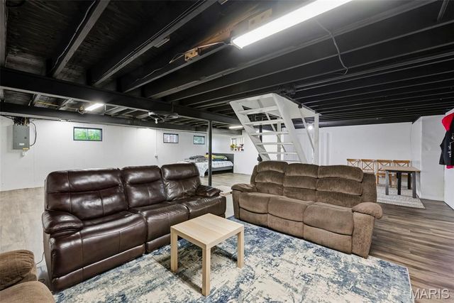 1018 Van Dyke Drive, Manchester, MO 63011