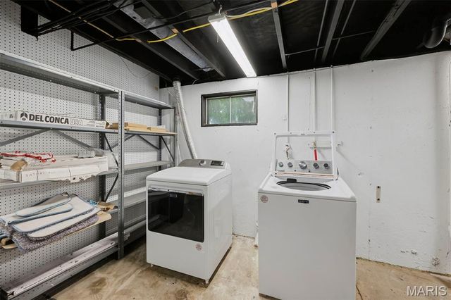 1018 Van Dyke Drive, Manchester, MO 63011