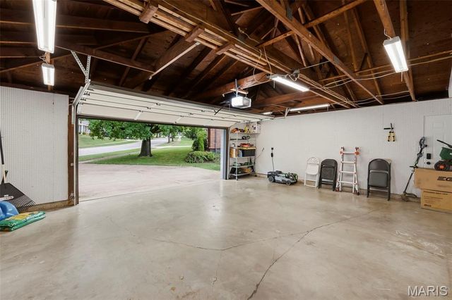 1018 Van Dyke Drive, Manchester, MO 63011