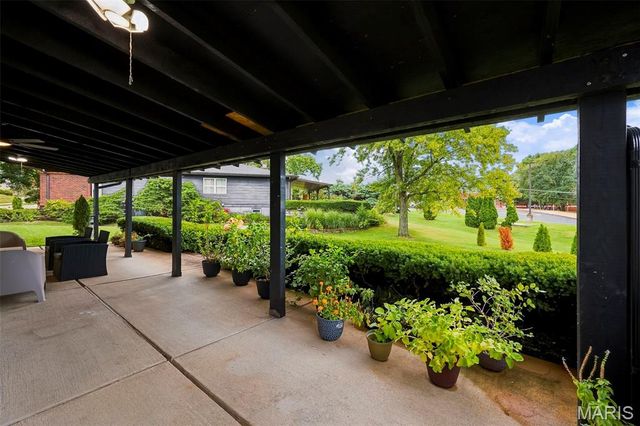 1018 Van Dyke Drive, Manchester, MO 63011