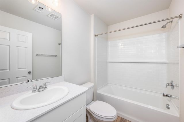 321 Glenwick Lane, Van Alstyne, TX 75495