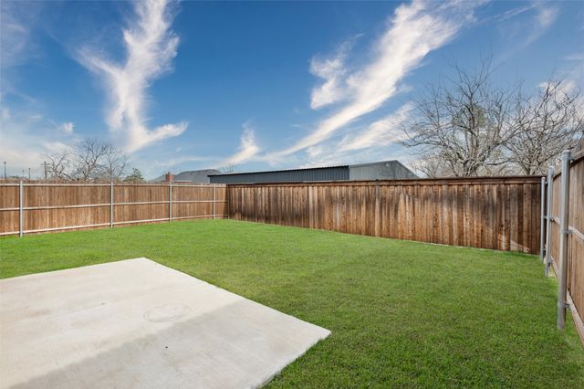 321 Glenwick Lane, Van Alstyne, TX 75495