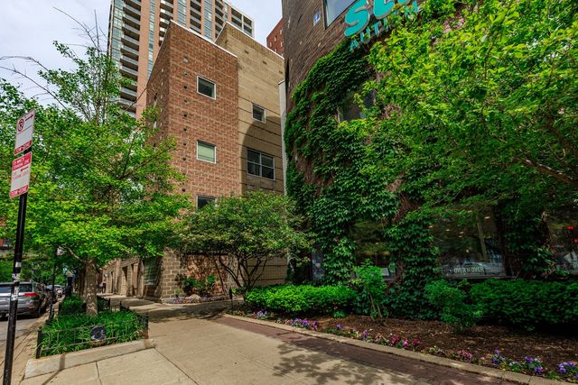 40 E 9th Street 1804, Chicago, IL 60605