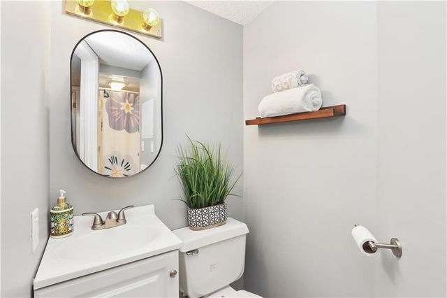 701 W 91st Street, Kansas City, MO 64114