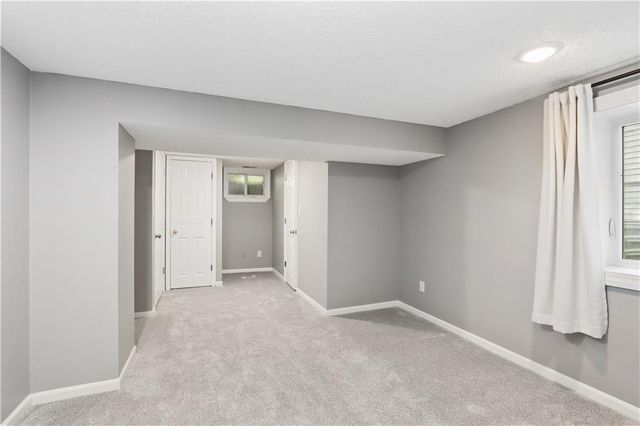 701 W 91st Street, Kansas City, MO 64114