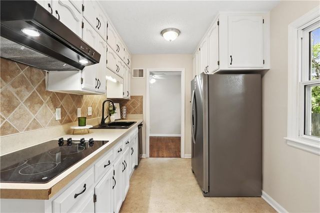701 W 91st Street, Kansas City, MO 64114