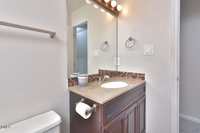 8 Tiffany Place, Durham, NC 27705