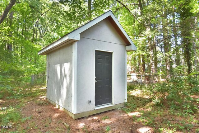 8 Tiffany Place, Durham, NC 27705