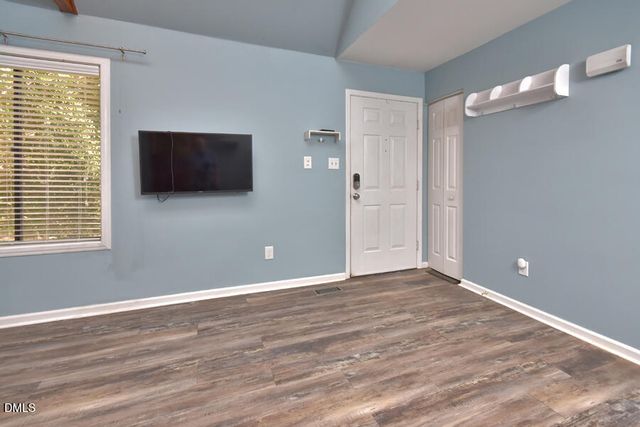 8 Tiffany Place, Durham, NC 27705