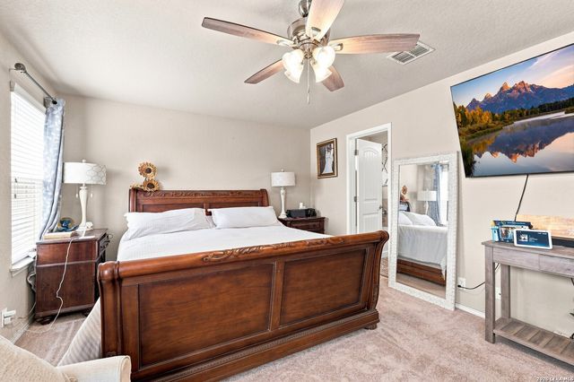 8934 Ironwood Hl, San Antonio, TX 78254