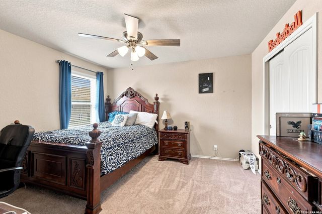 8934 Ironwood Hl, San Antonio, TX 78254