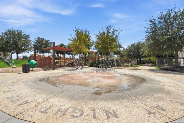 8934 Ironwood Hl, San Antonio, TX 78254