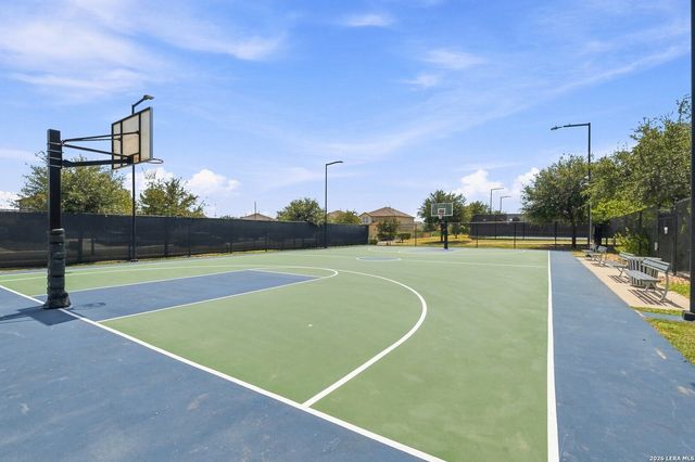 8934 Ironwood Hl, San Antonio, TX 78254