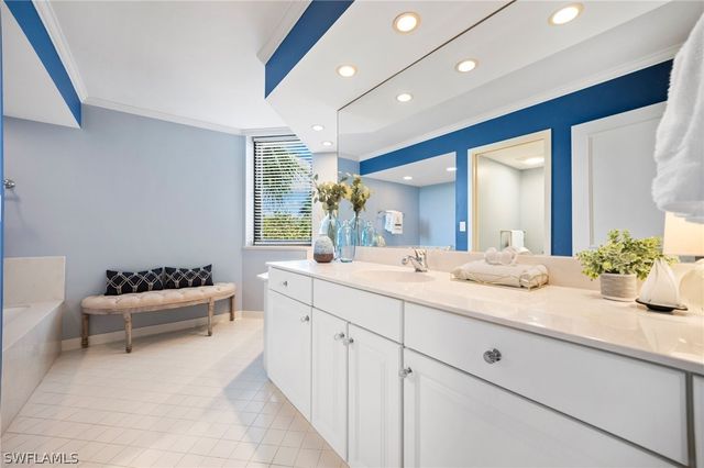 5555 Heron Point DR 302, Naples, FL 34108