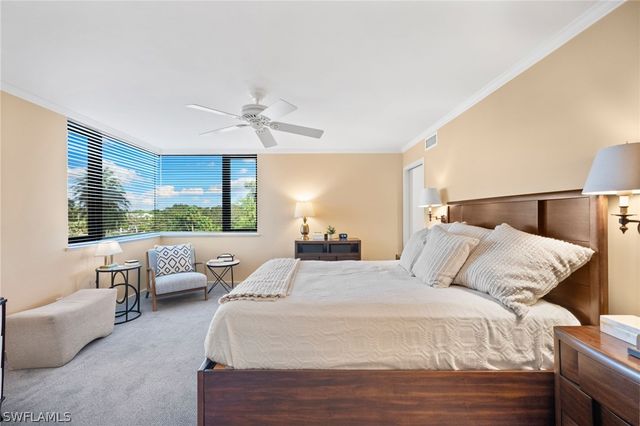 5555 Heron Point DR 302, Naples, FL 34108