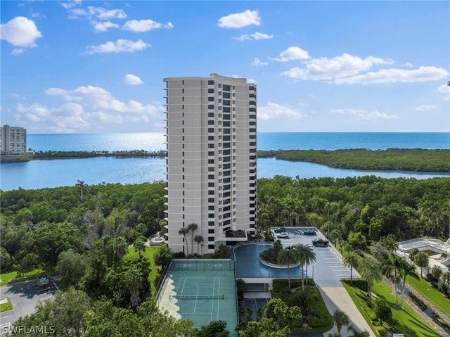 5555 Heron Point DR 302, Naples, FL 34108